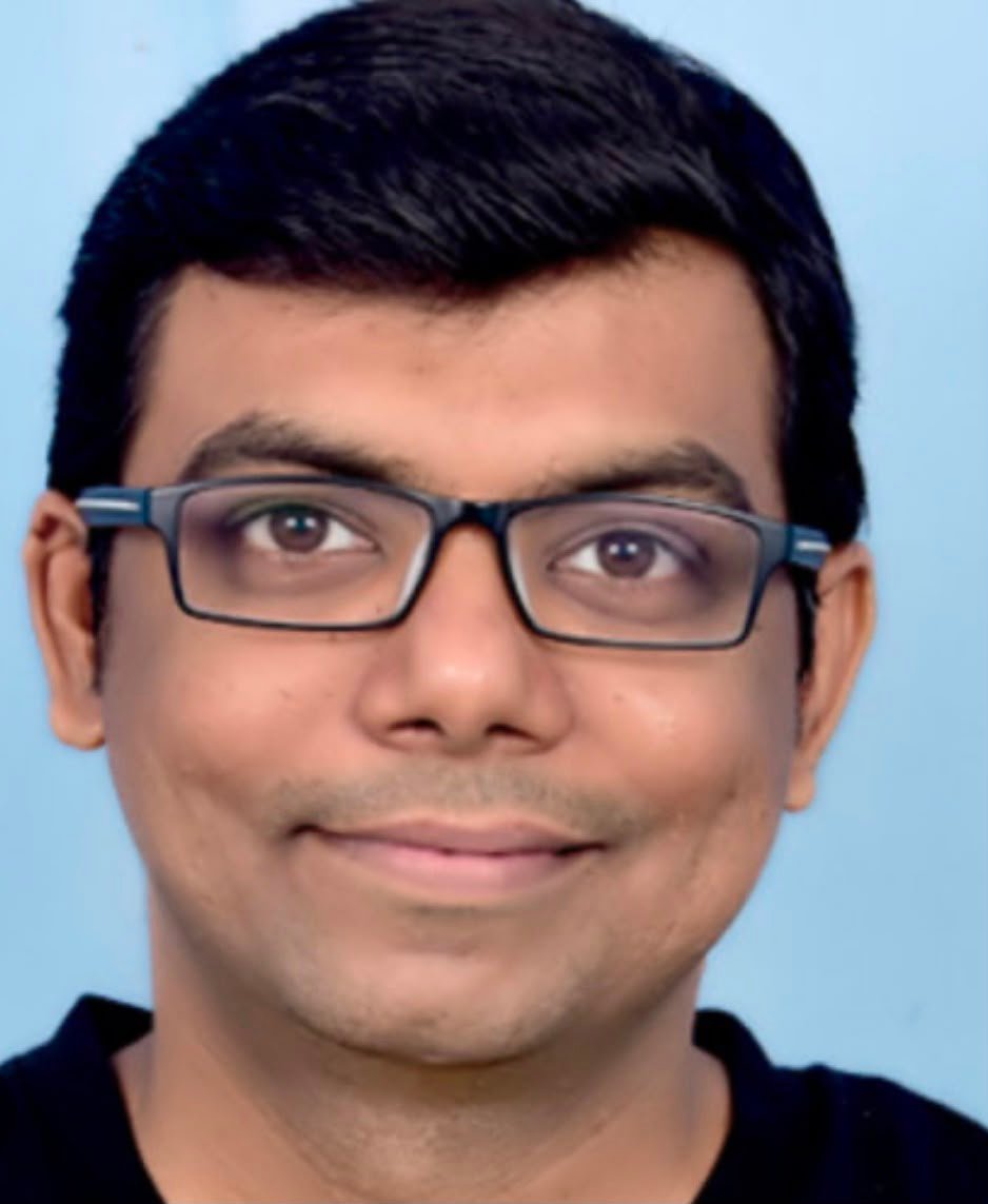 Dr Nishant Saxena